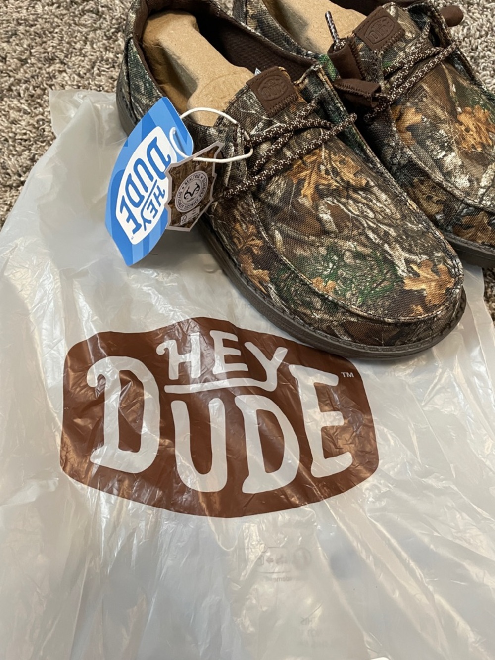 Women’s Realtree Edge Camo Hey Dudes NWT - Picture 9 of 9